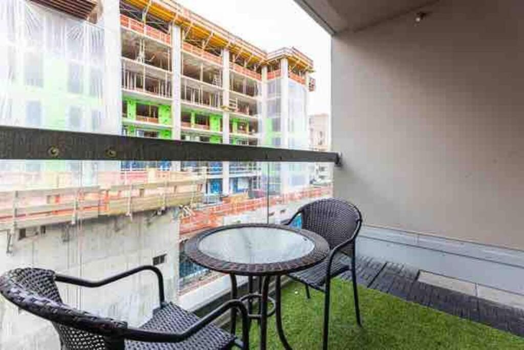 Beautiful Apartment Downtown, Mins To Rogers Arena, Stadium, Restaurants, Shops Vancouver Luaran gambar